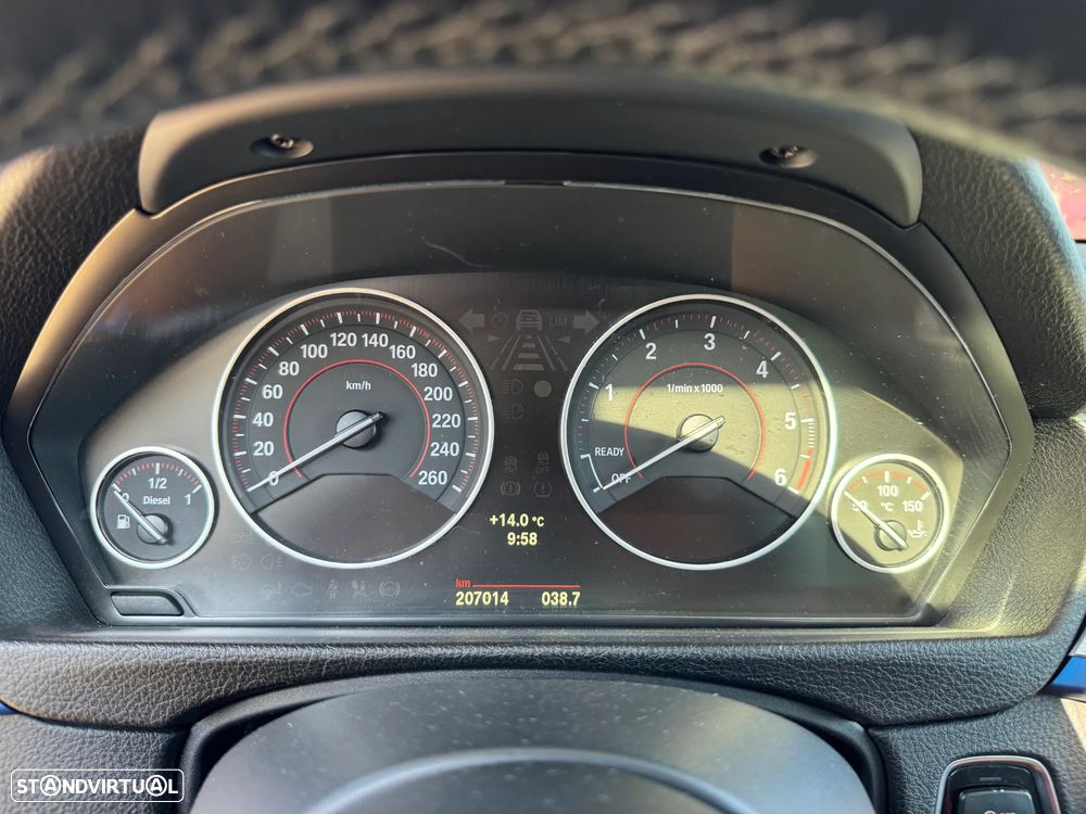 BMW 320 d Auto Pack M - 12