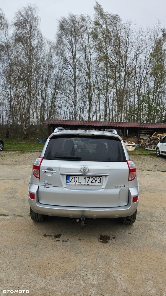 Toyota RAV4 2.2 D-CAT Premium - 5