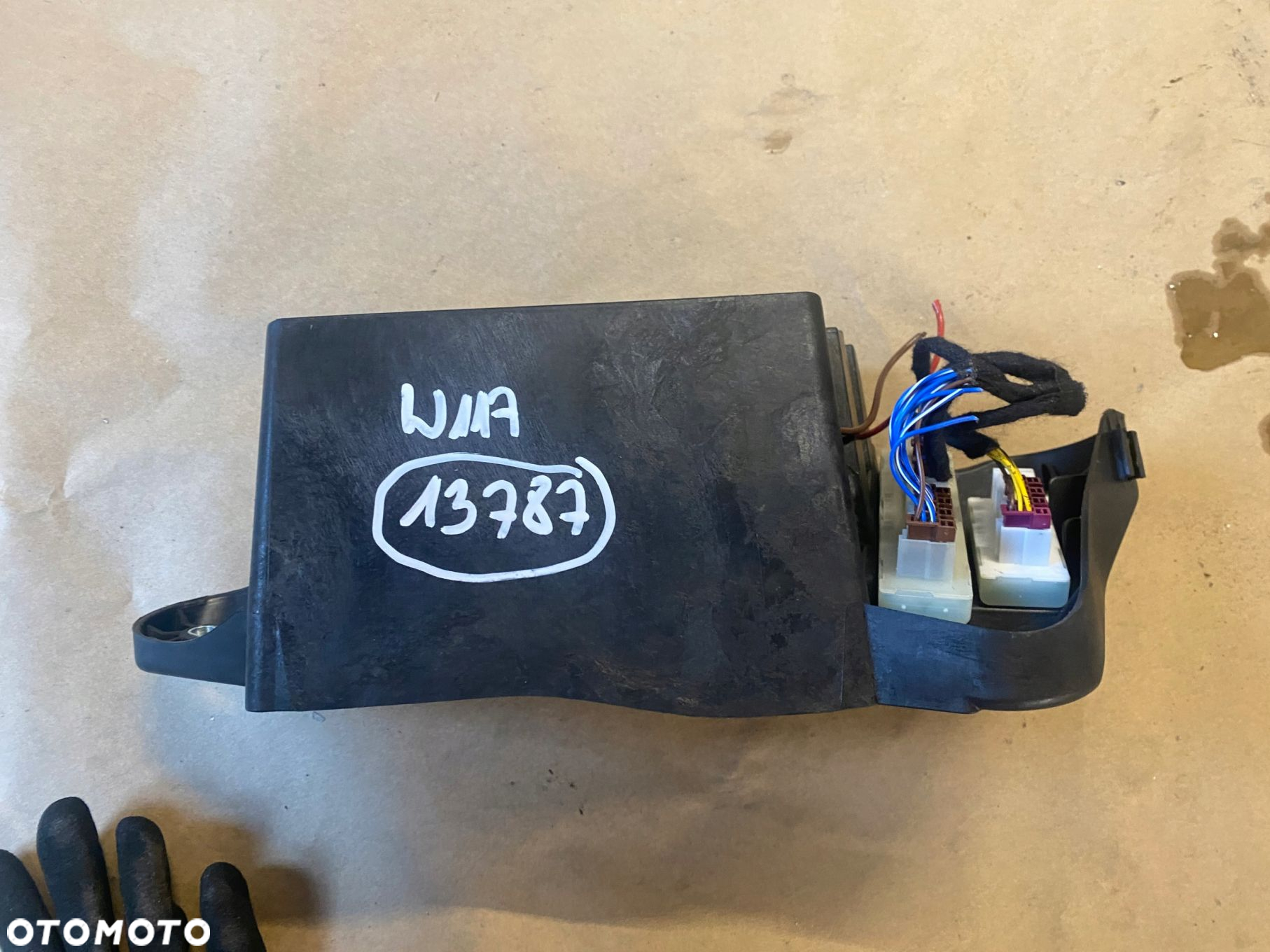 MERCEDES CLA W117 W246 OBUDOWA AKUMULATOR DODATKOWY A2465402403 - 4