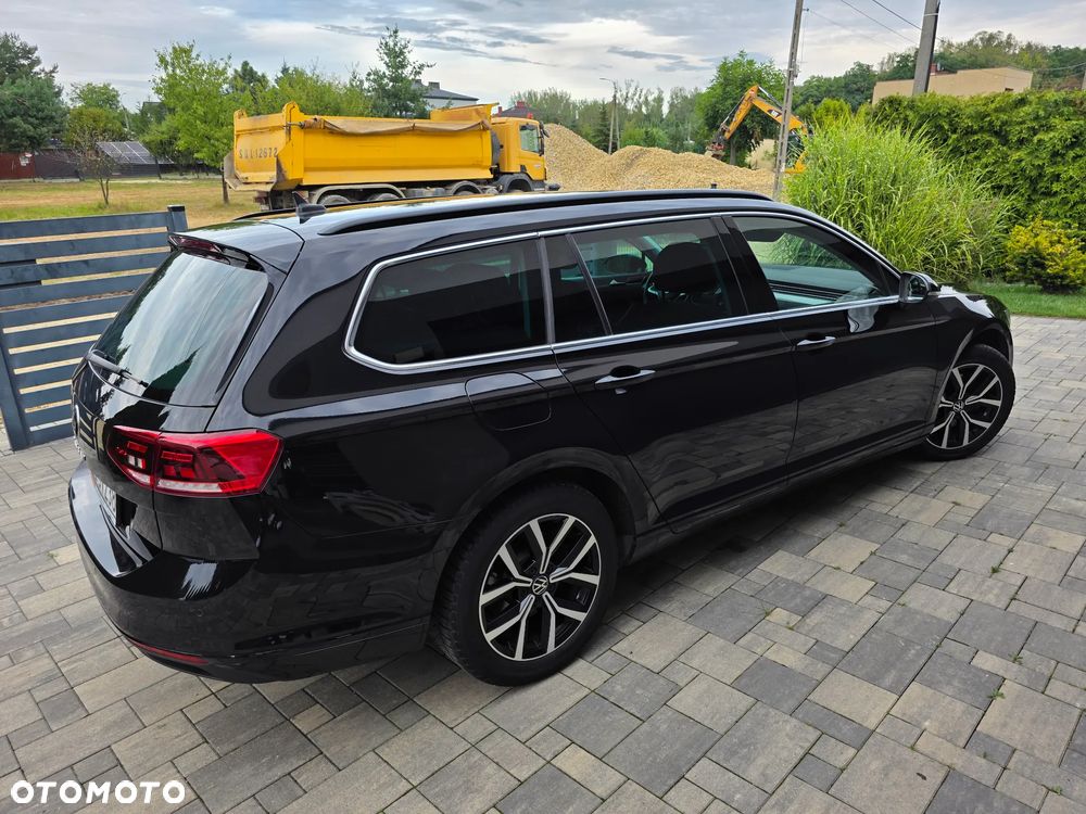 Volkswagen Passat 2.0 TDI EVO Business DSG - 9