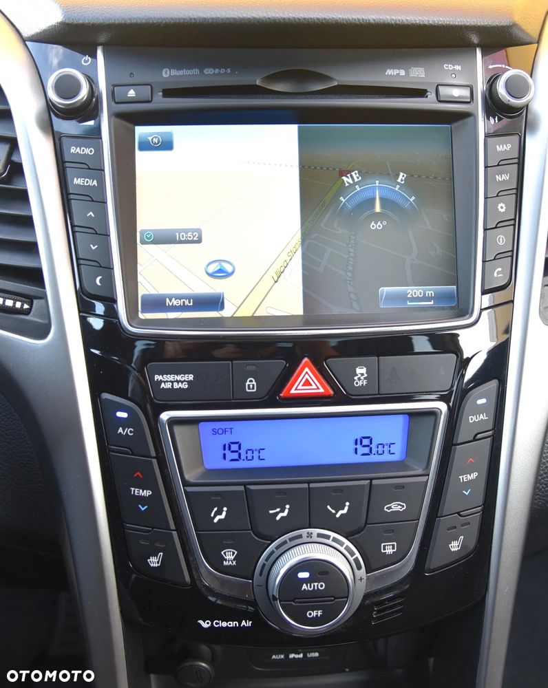 Hyundai i30 blue 1.6 GDI DCT Premium - 30