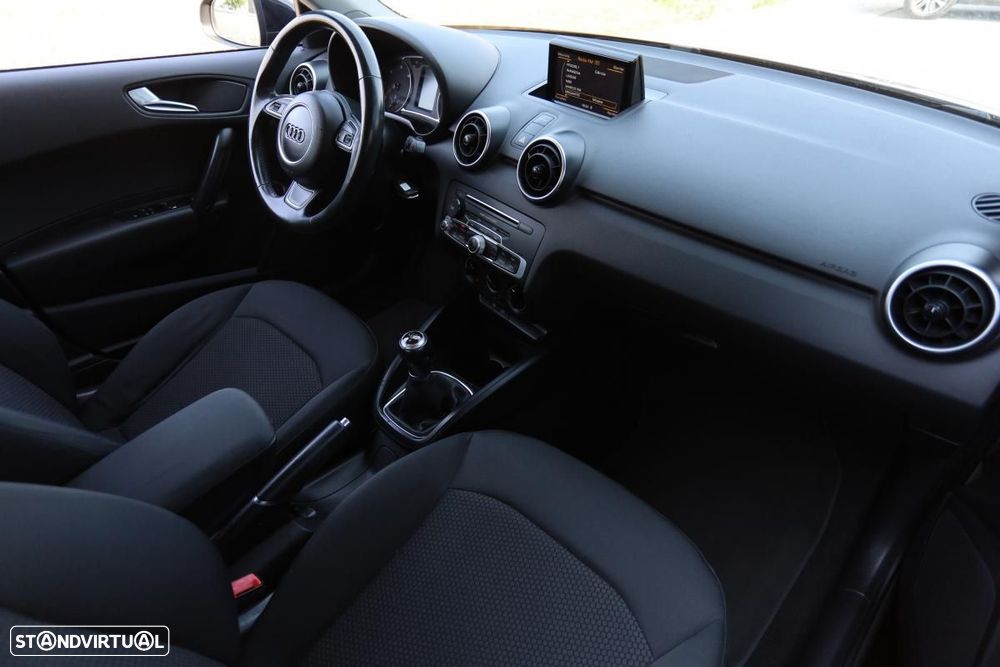 Audi A1 Sportback 1.4 TDI Design - 16