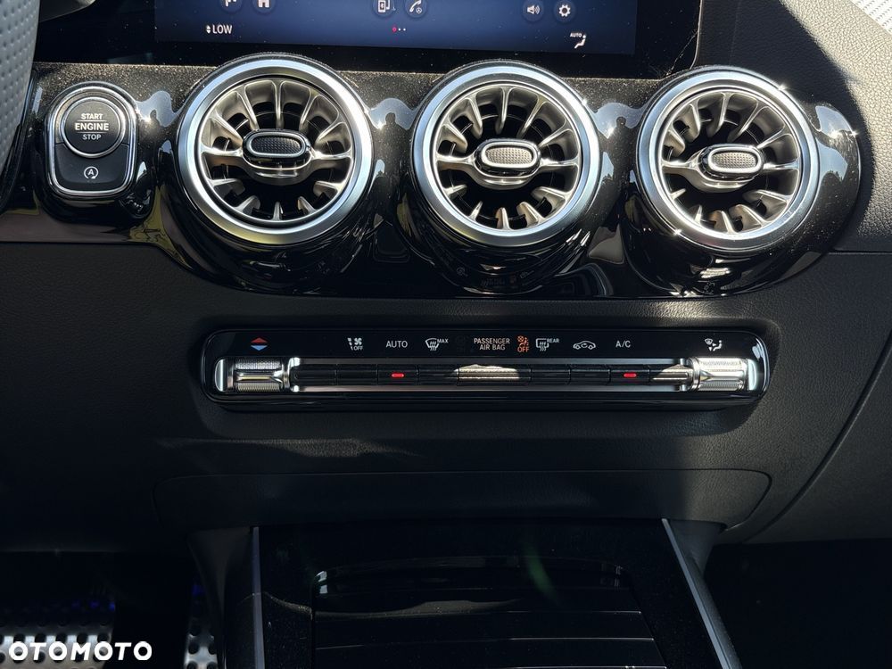 Mercedes-Benz GLA 200 mHEV AMG Line 7G-DCT - 20