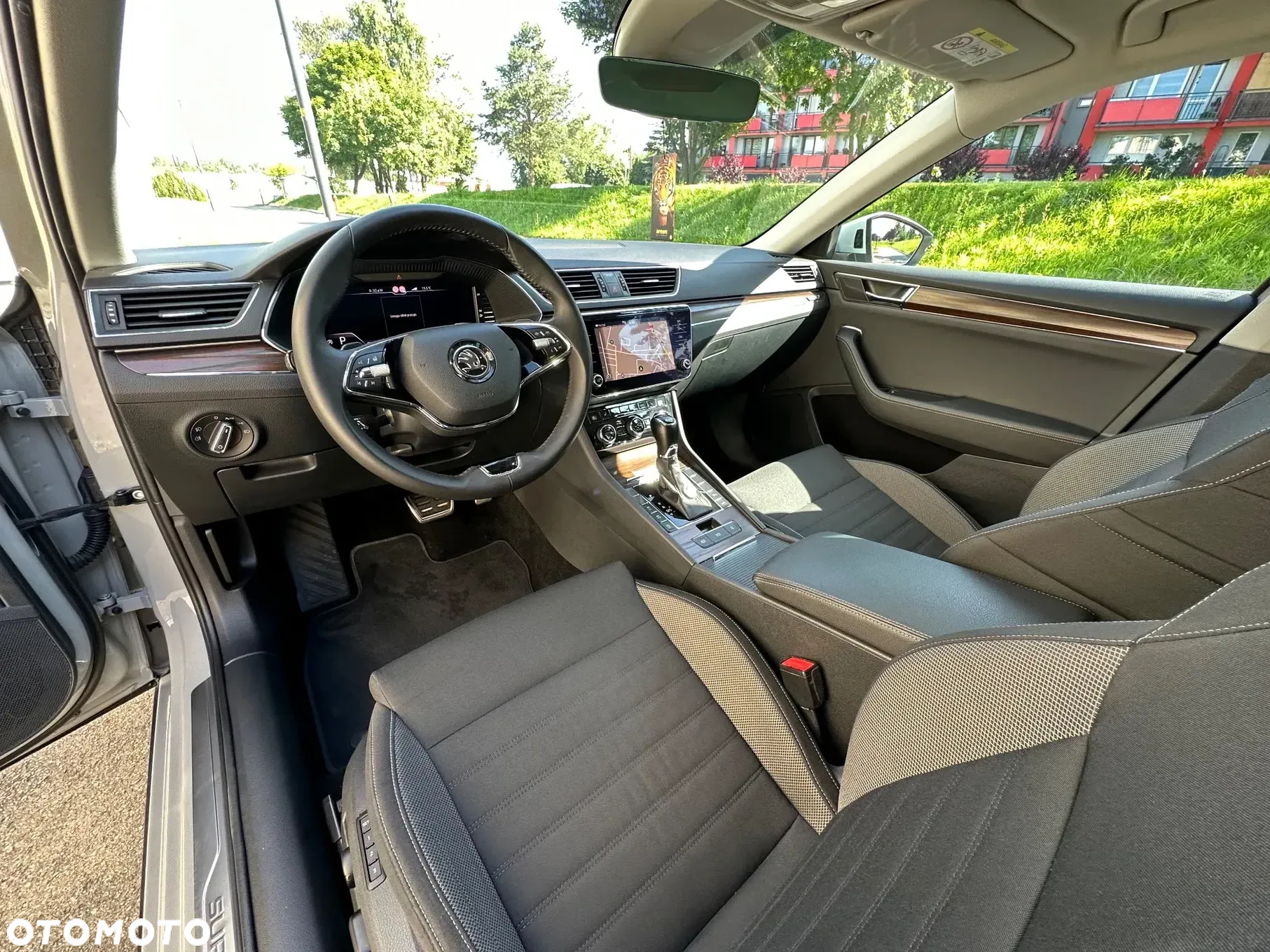 Skoda Superb Combi 2.0 TDI 4x4 DSG Scout - 27