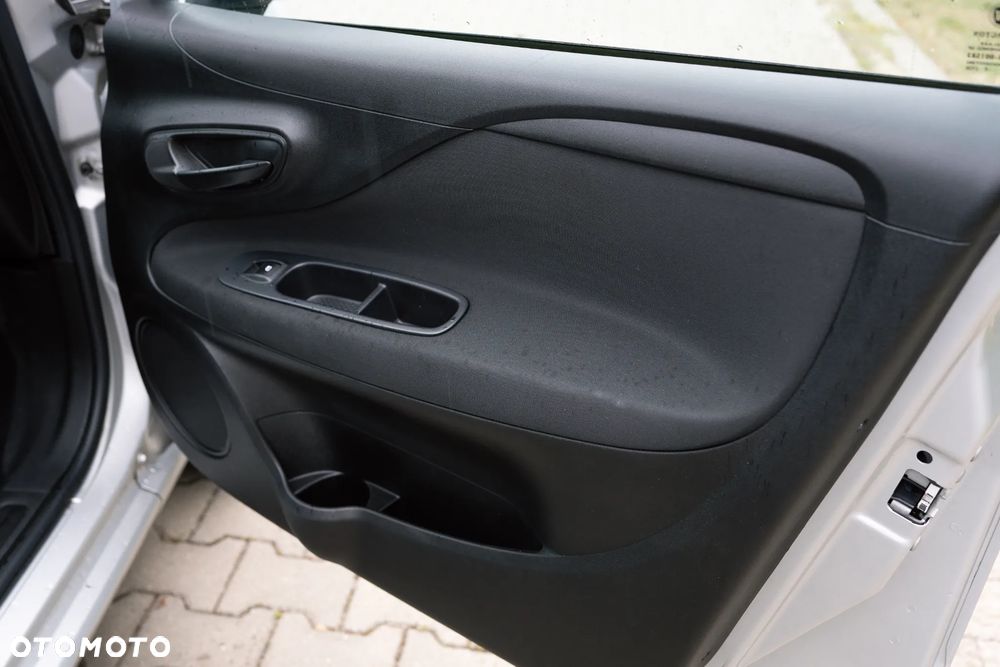 Fiat Punto 1.4 Easy S&S - 13