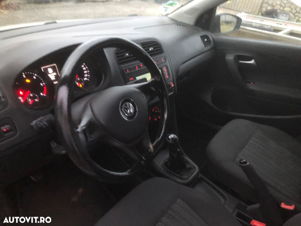 Volkswagen Polo 1.4 TDI CR BMT Highline - 9