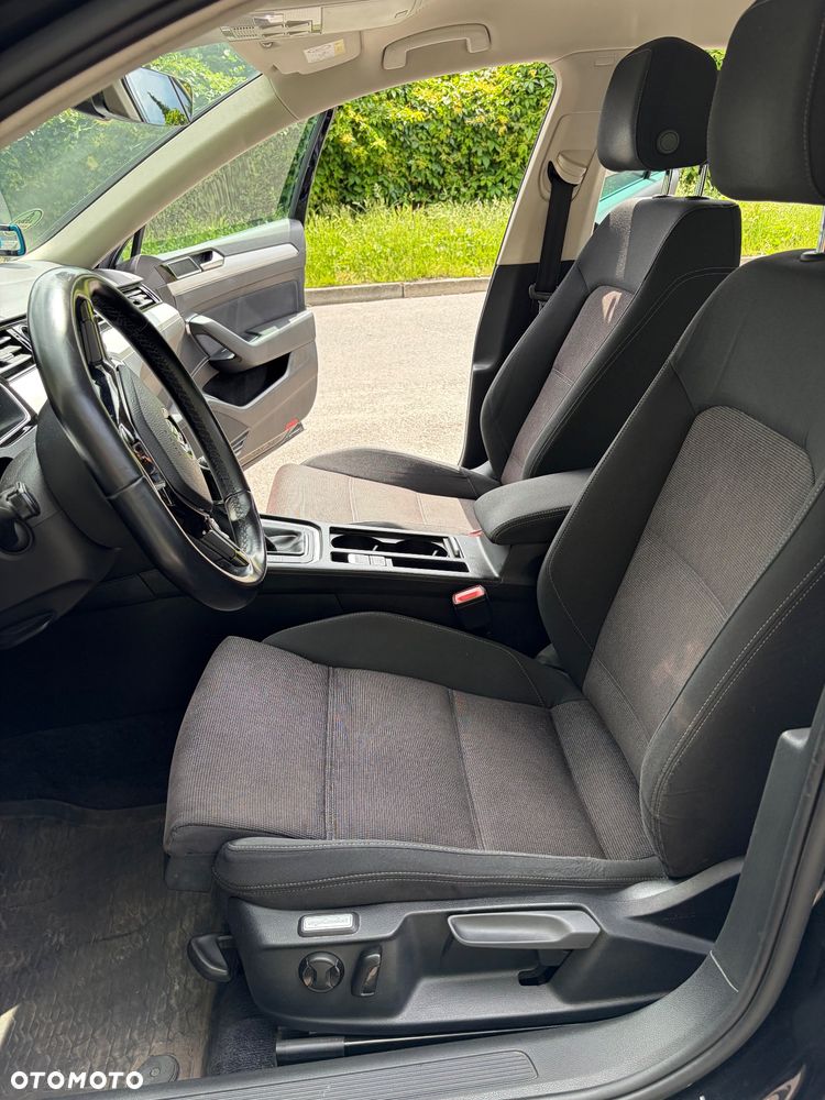 Volkswagen Passat 1.8 TSI BMT Comfortline - 12
