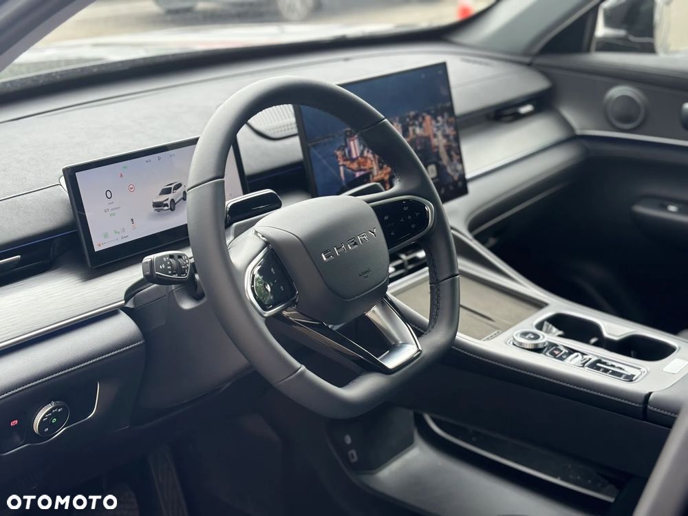 Chery Tiggo 8 1.6 T-GDI Comfort DCT - 8