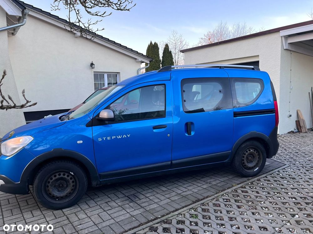 Dacia Dokker TCe 115 Stepway Celebration - 7
