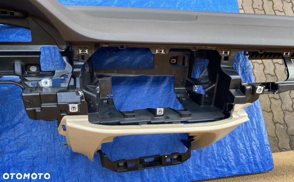 AUDI Q7 4M 7os. BRĄZOWA KONSOLA AIRBAG KIEROWCY PASAŻERA PASY BEŻOWE - 10