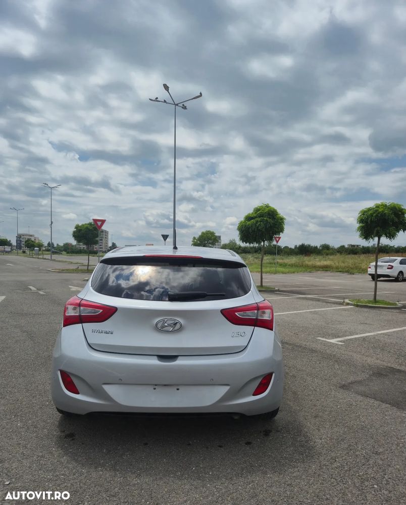 Hyundai i30 1.6 GDI Exclusive Special Edition - 4