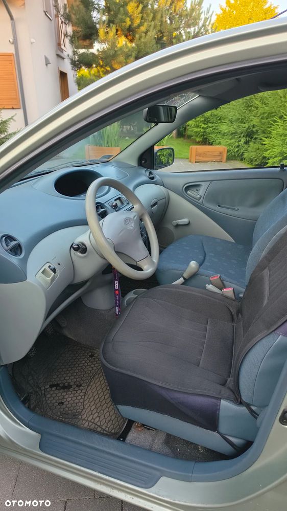 Toyota Yaris 1.0 Terra - 5