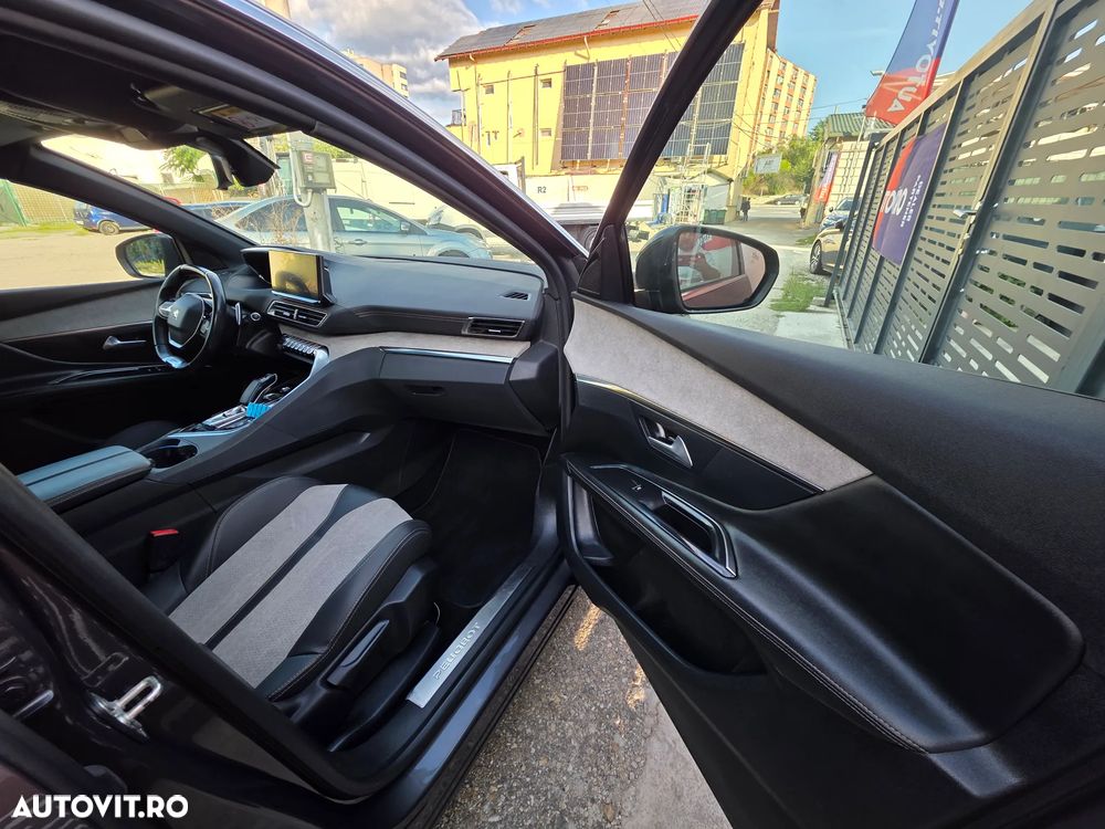 Peugeot 3008 PHEV 300 EAT8 4X4 GT - 24