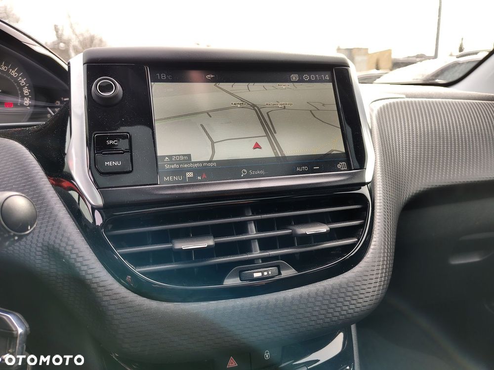 Peugeot 208 1.2 PureTech Allure - 19