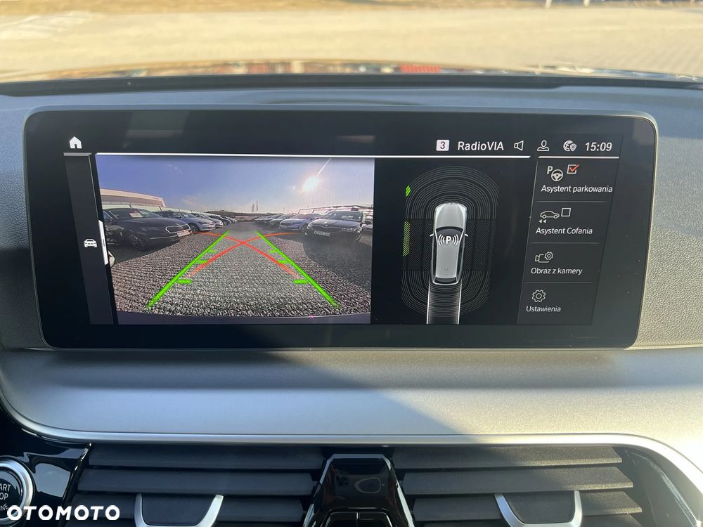 BMW Seria 5 520d mHEV - 29