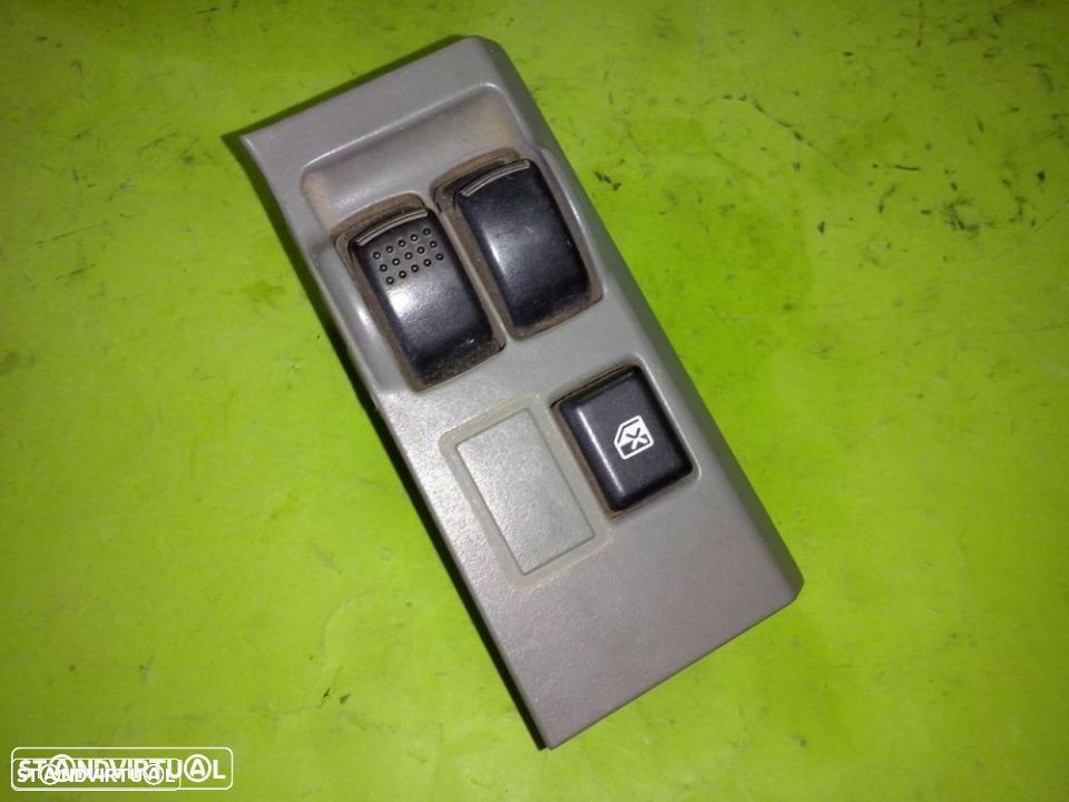 Botões vidros Mitsubishi Canter 24v Usado - 1