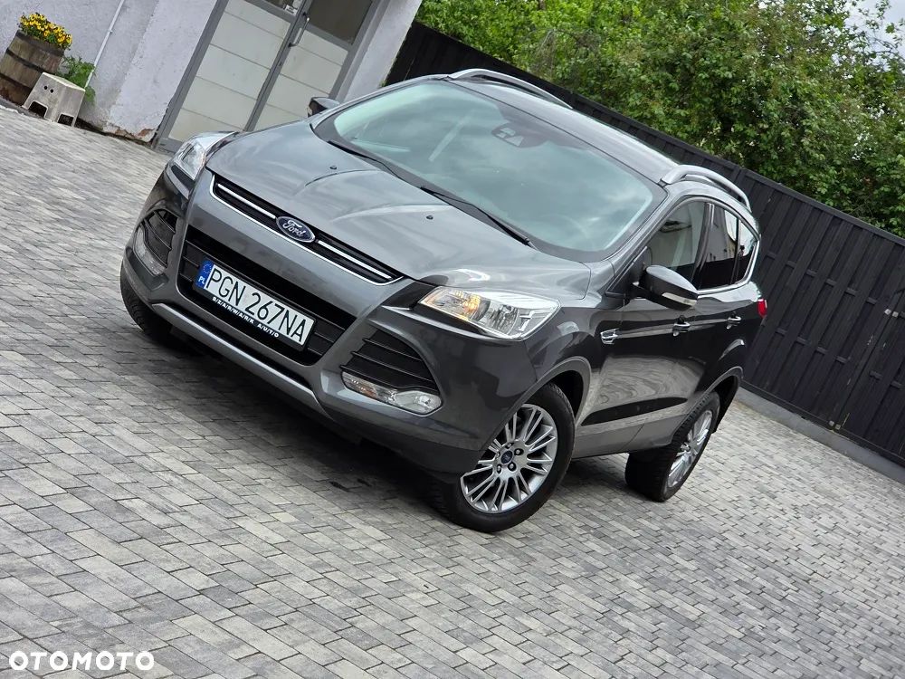 Ford Kuga 2.0 TDCi 2x4 Titanium - 30