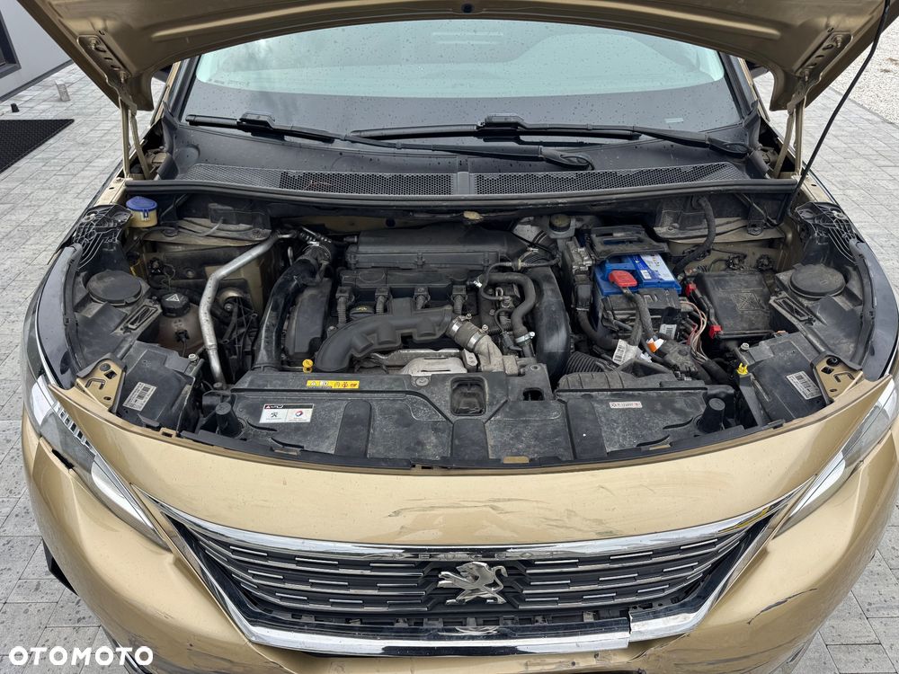Peugeot 5008 1.6 THP Active S&S EAT6 - 36