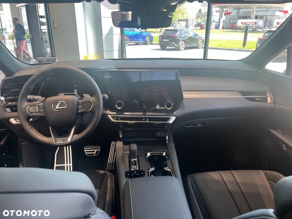 Lexus RX - 10