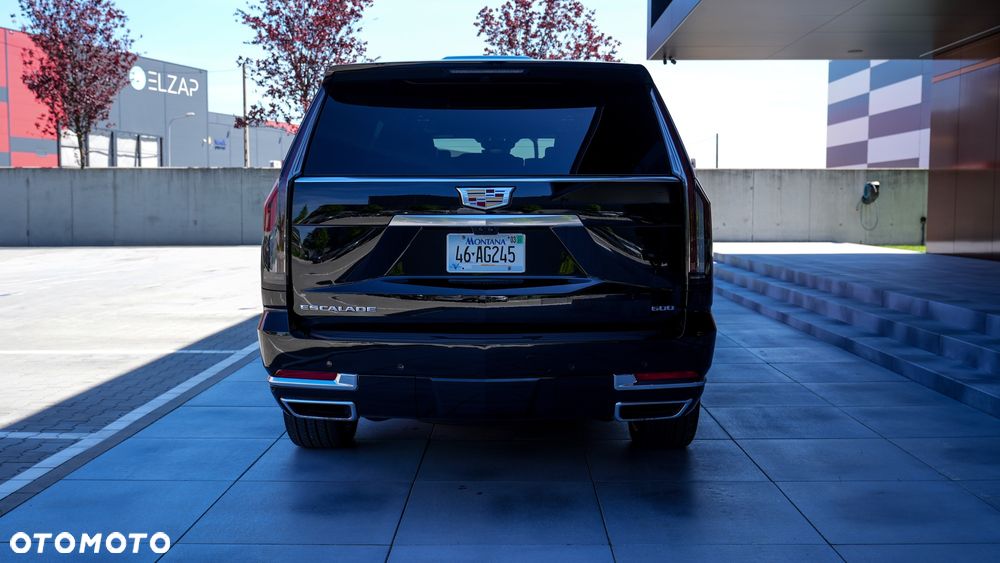 Cadillac Escalade - 5