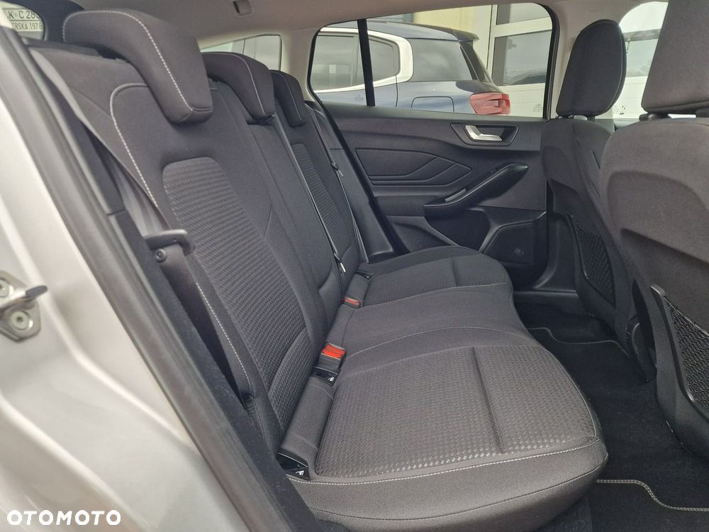 Ford Focus 1.5 EcoBlue Start-Stopp-System COOL&CONNECT - 23