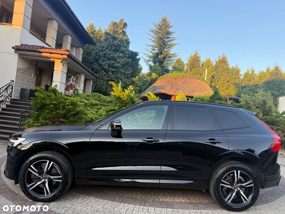 Volvo XC 60 B4 B Plus Dark - 19