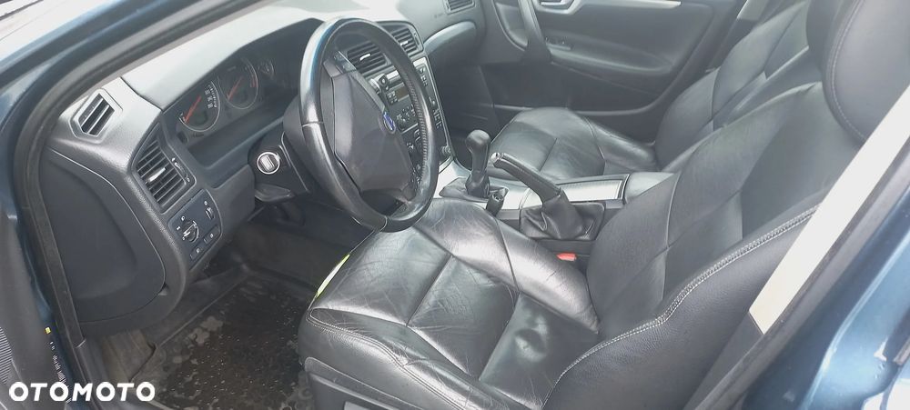 Volvo S60 2.4D Momentum - 7