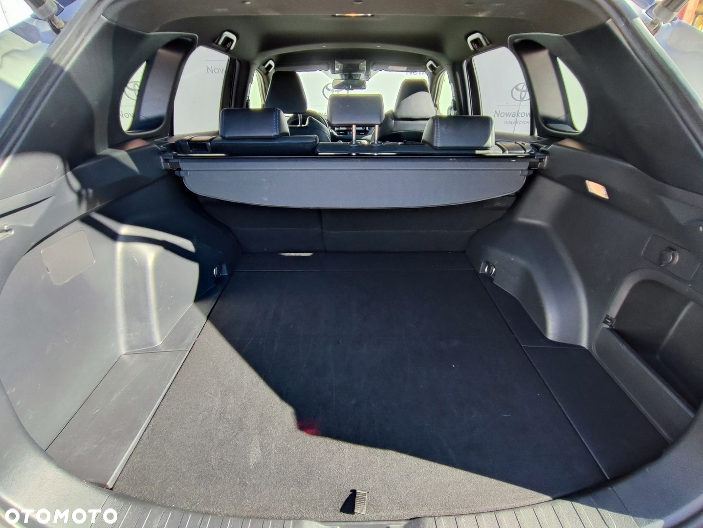 Toyota RAV4 - 23