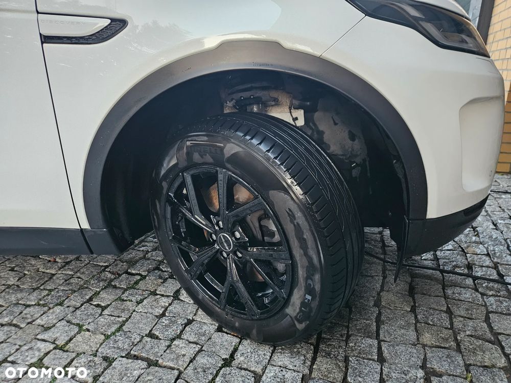 Land Rover Discovery Sport 2.0 D180 SE - 17