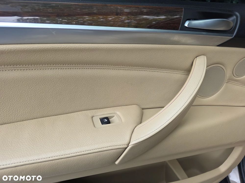 BMW X5 - 25