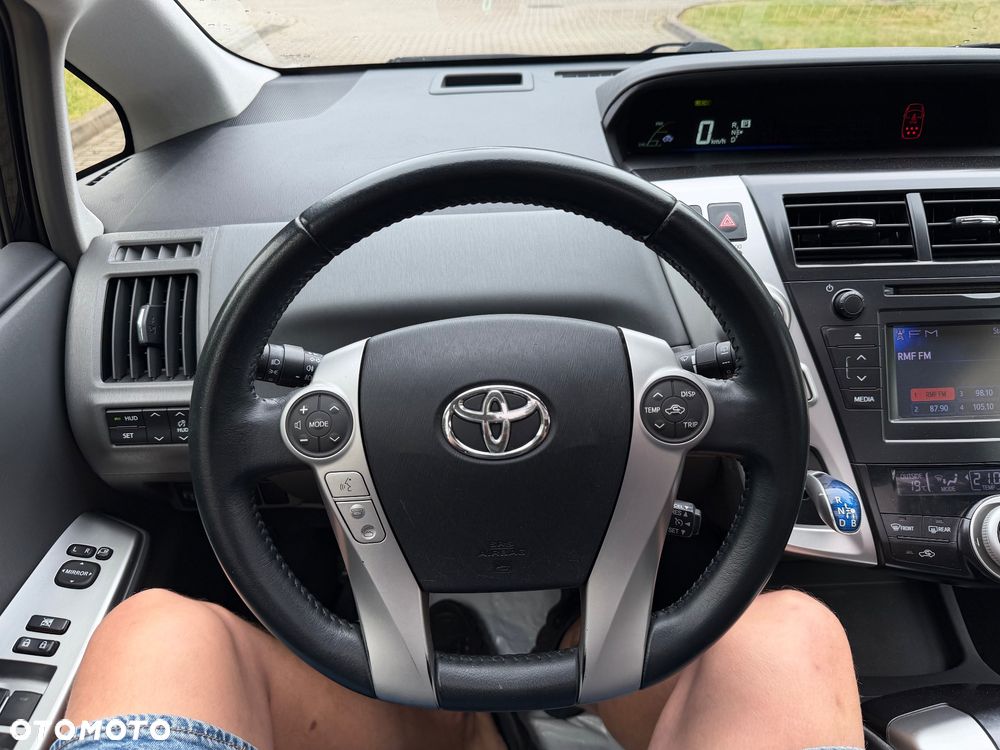 Toyota Prius+ (Hybrid) Executive - 28