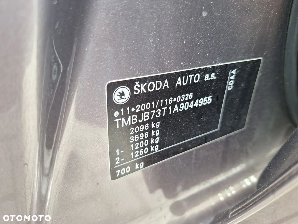Skoda Superb 1.8 TSI Active - 35