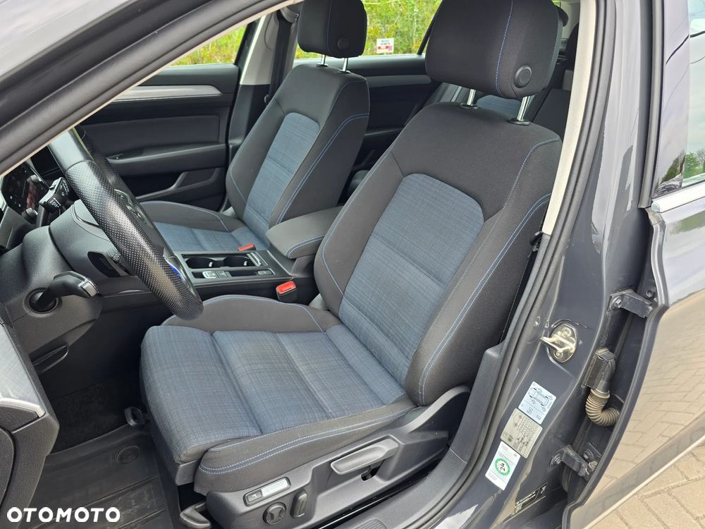 Volkswagen Passat Variant - 12
