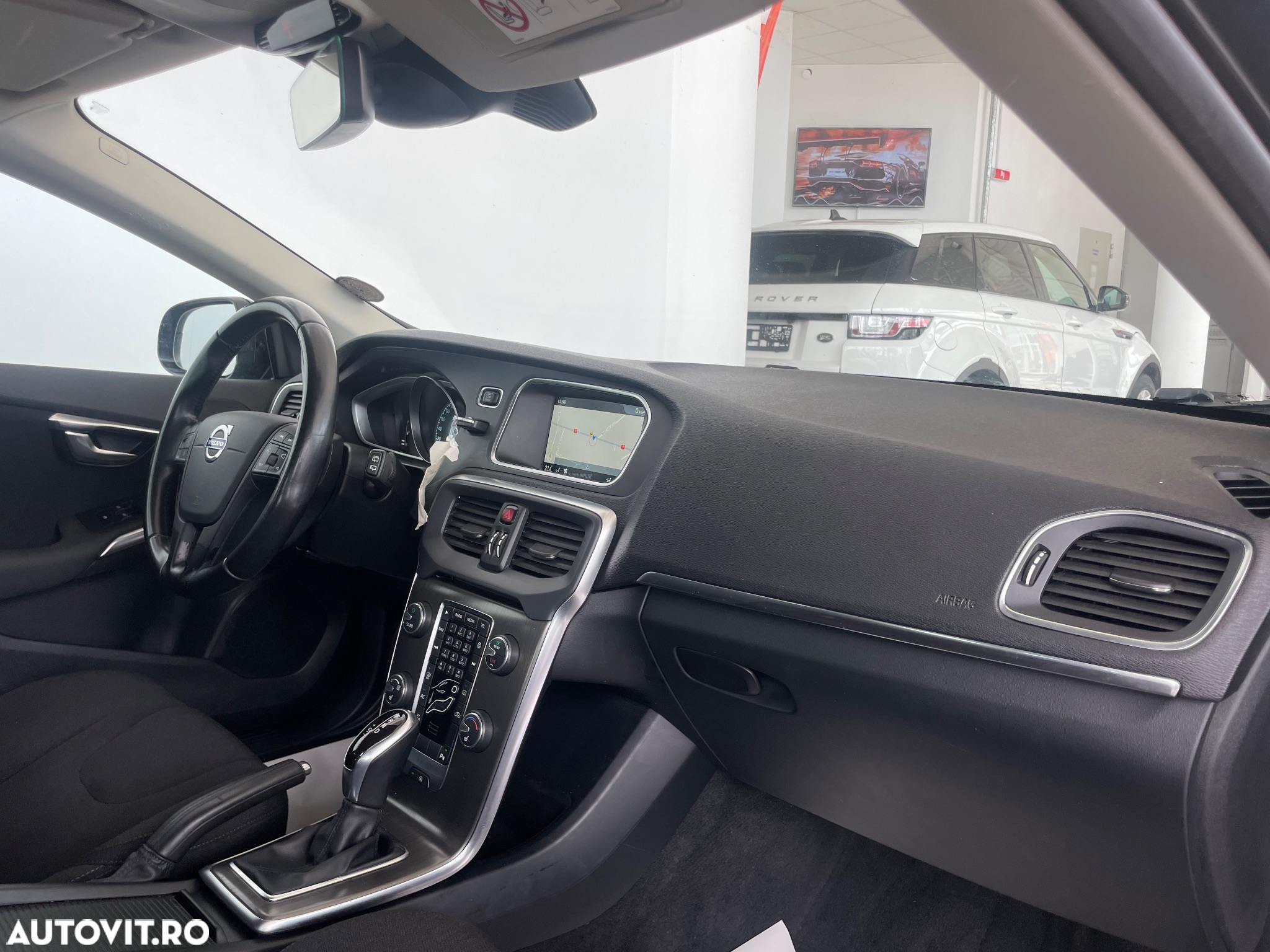 Volvo V40 D2 Aut. Momentum - 24