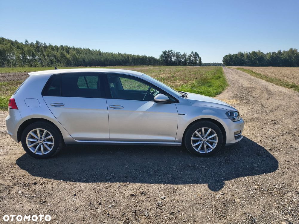 Volkswagen Golf 1.2 TSI BMT Comfortline - 3