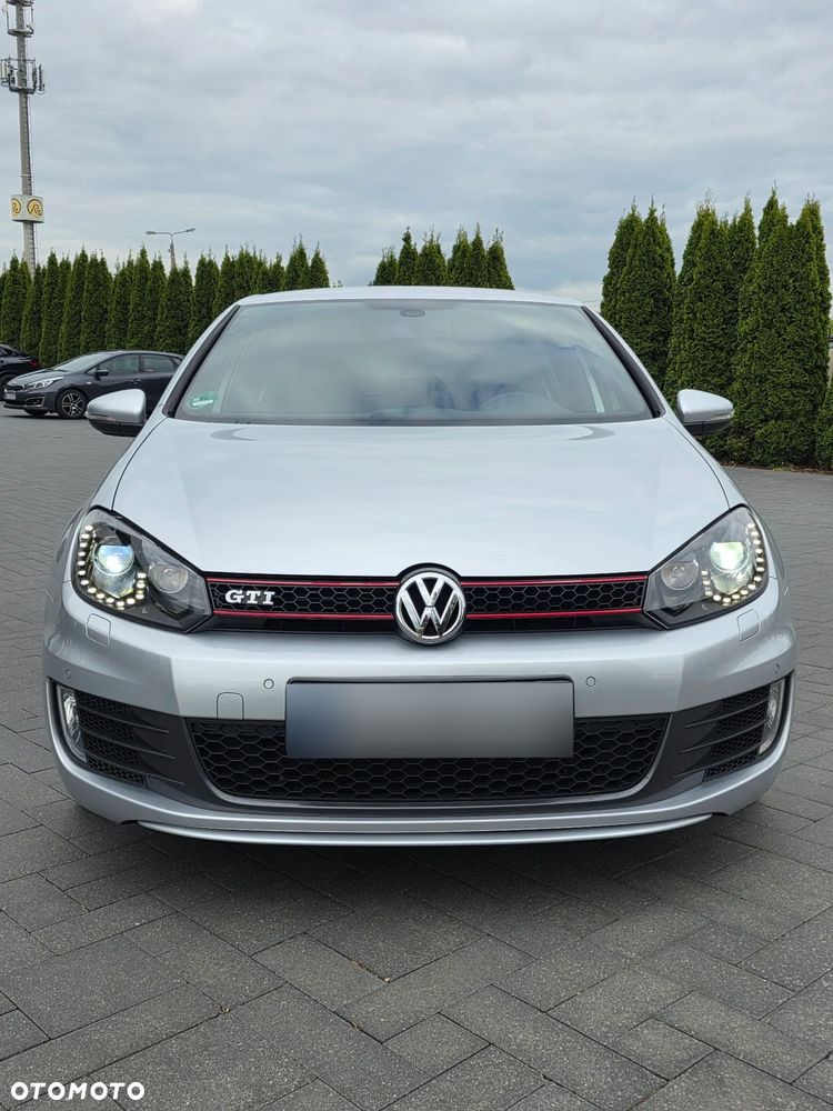 Volkswagen Golf 2.0 GTI - 12