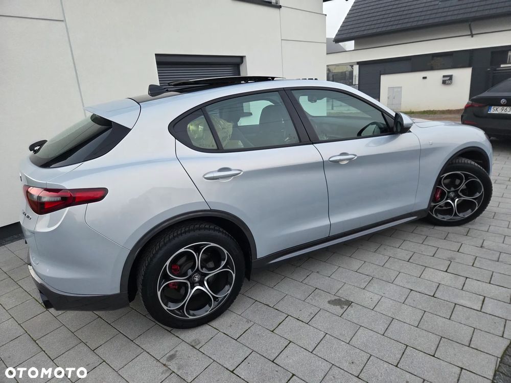 Alfa Romeo Stelvio 2.0 Turbo TI Q4 - 30