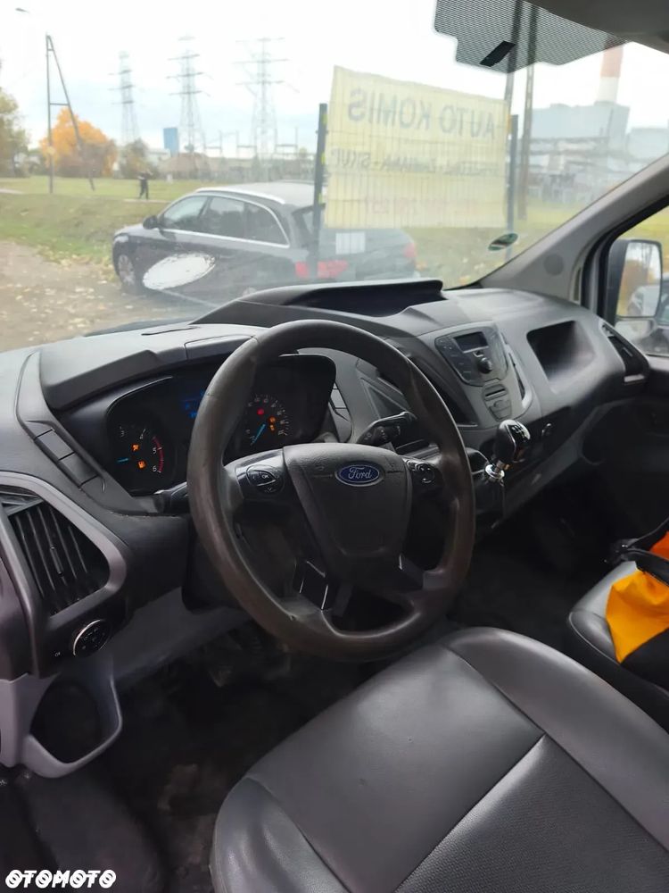 Ford Transit Custom - 8