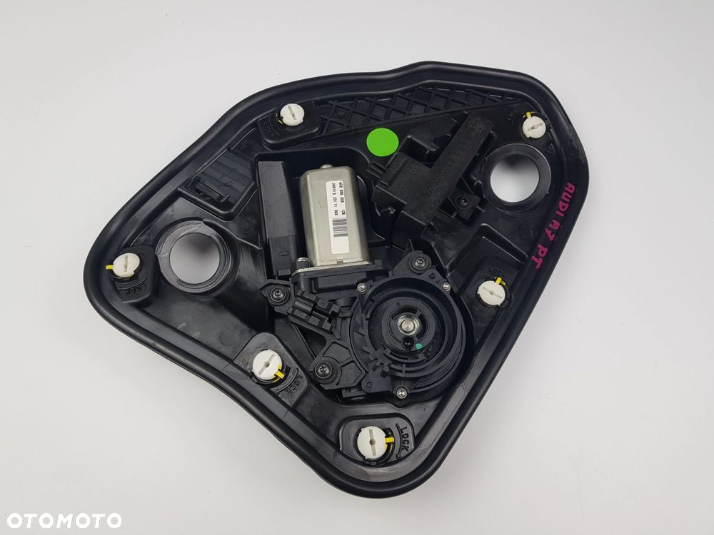 Silniczek Silnik Dociąg drzwi lewych Lewy Tył Audi A7 S7 4G 4G8839003 - 4