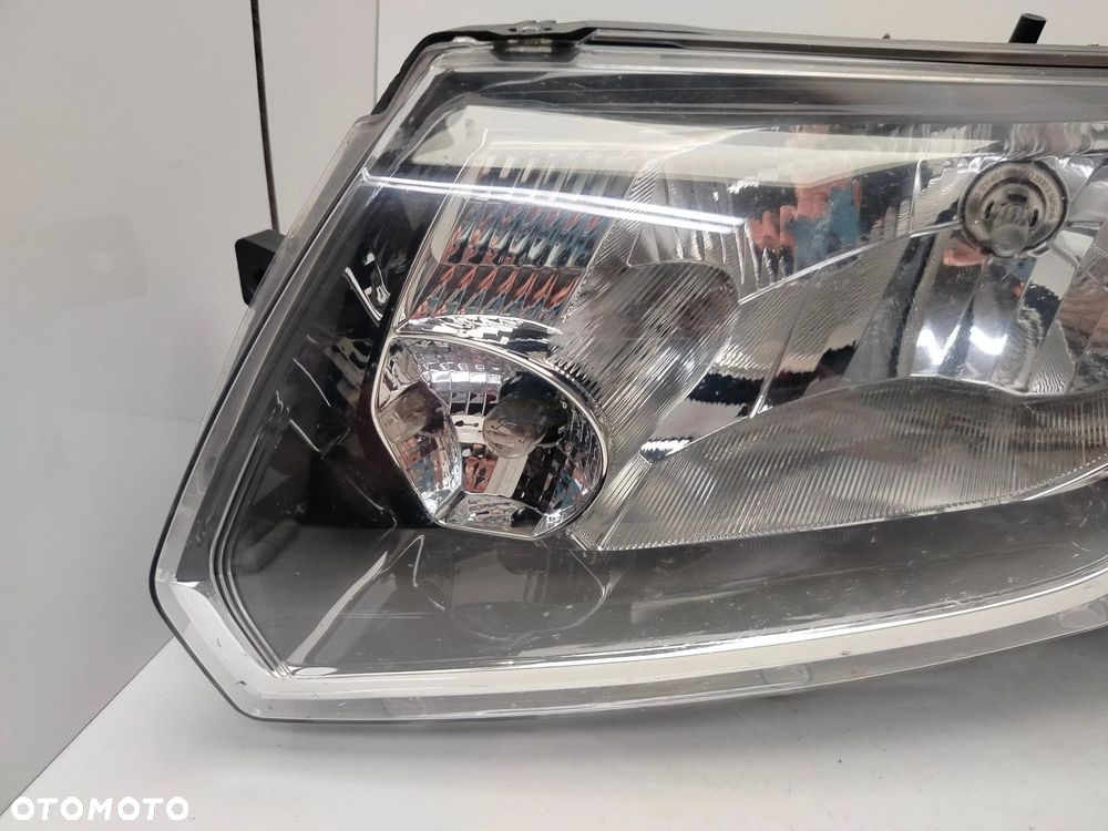 DACIA SANDERO II 12R- REFLEKTOR LEWY PRZÓD LAMPA LEWA PRZEDNIA - 2