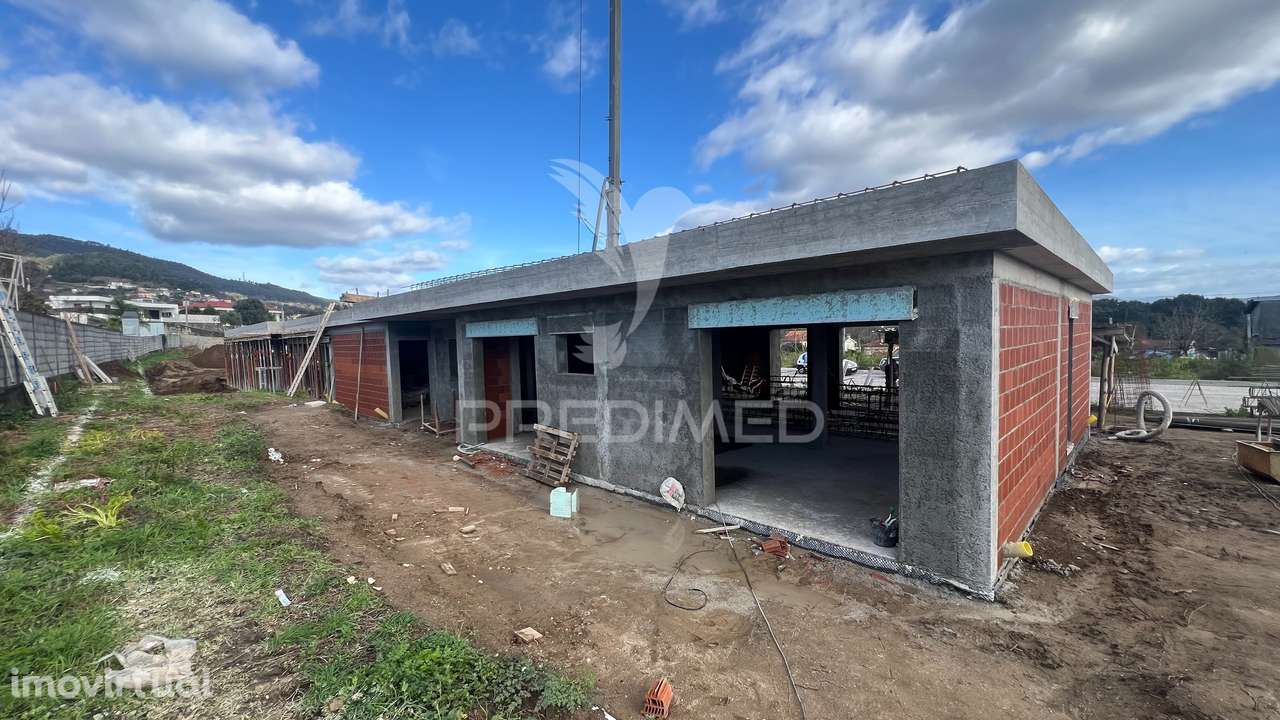 MORADIA T3 TERREA, AMARES (NOVO) - Grande imagem: 3/29