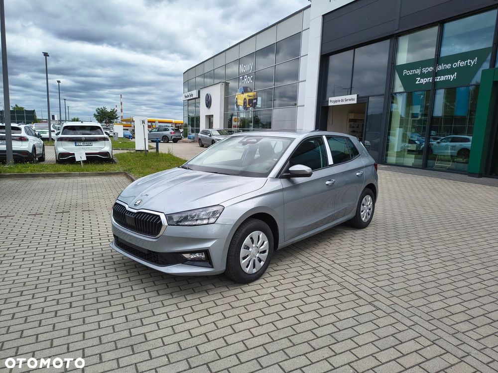 Skoda Fabia 1.0 Essence - 4