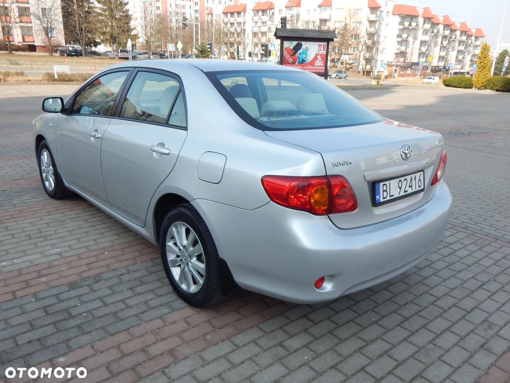 Toyota Corolla 1.6 Premium - 6