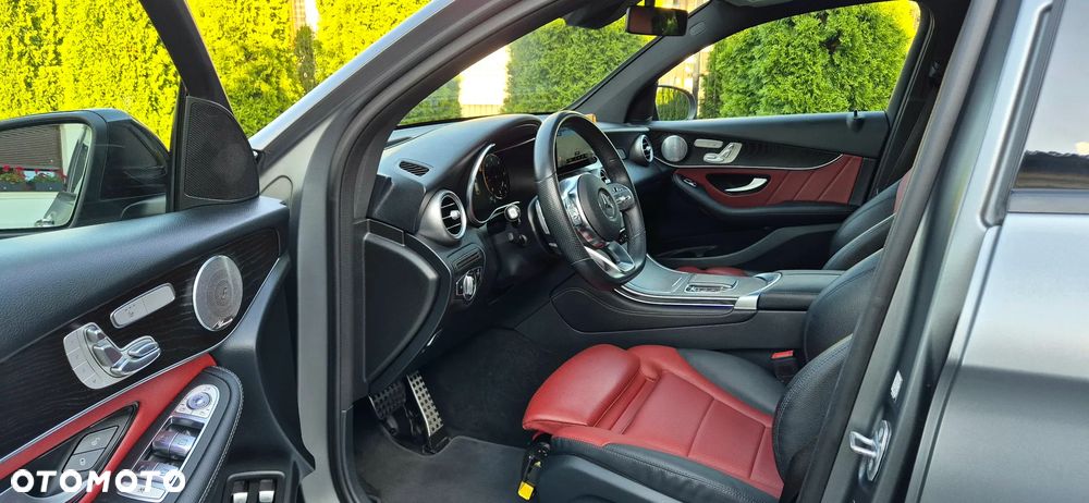 Mercedes-Benz GLC 200 d 4Matic 9G-TRONIC AMG Line Plus - 25