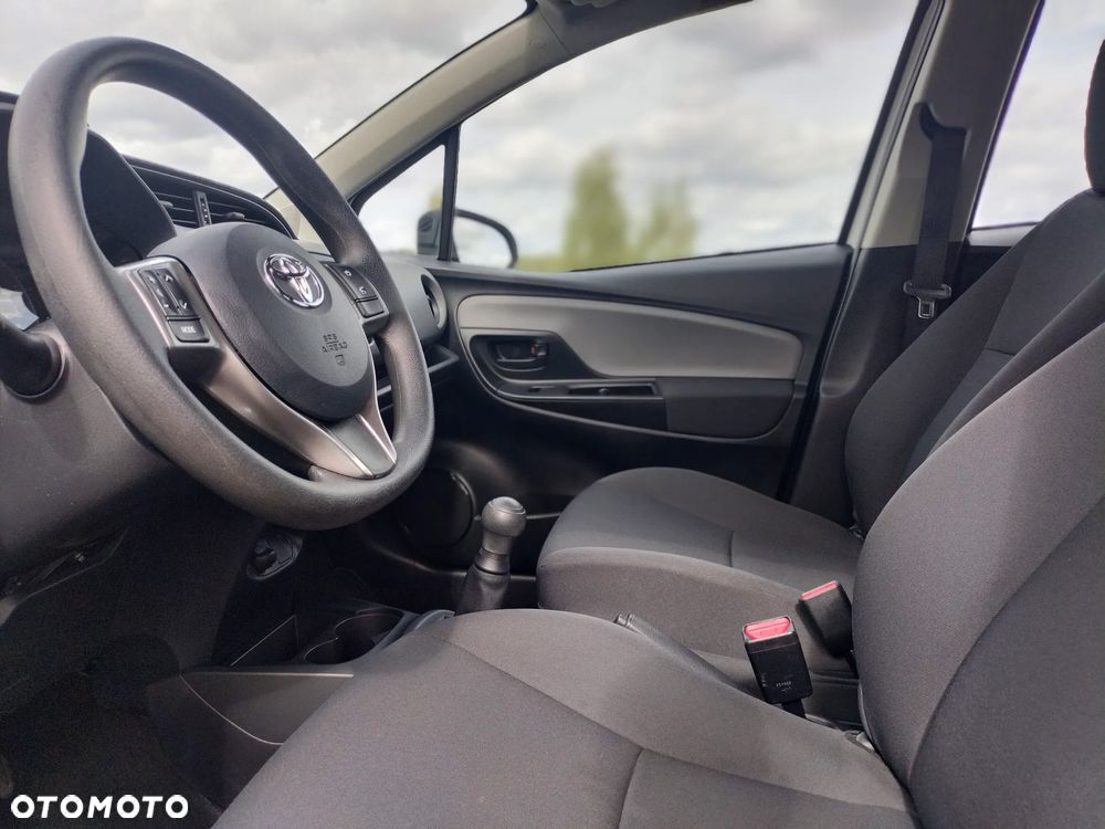 Toyota Yaris - 17