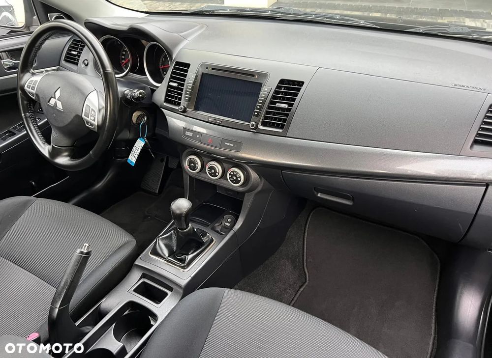 Mitsubishi Lancer 1.8 Inform - 22