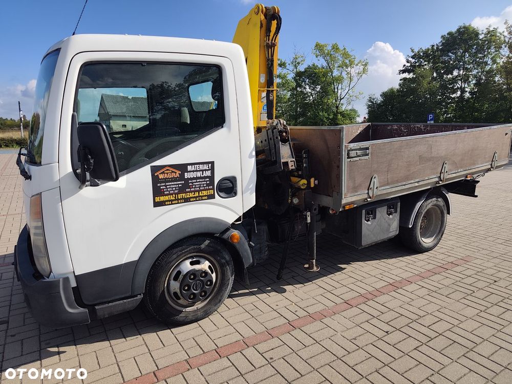 Nissan CABSTAR - 2