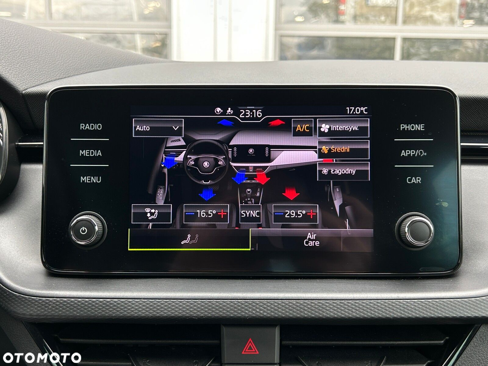 Skoda Scala 1.0 TSI Ambition - 32