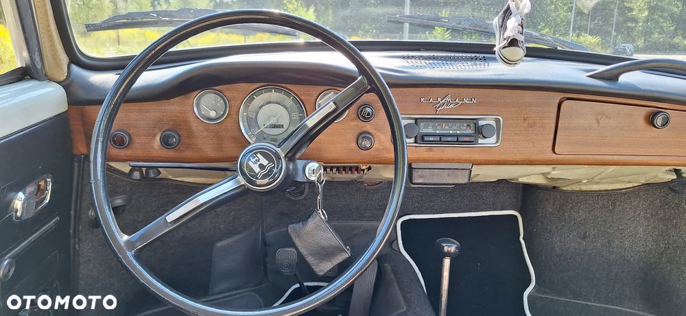 Volkswagen Karmann Ghia - 24