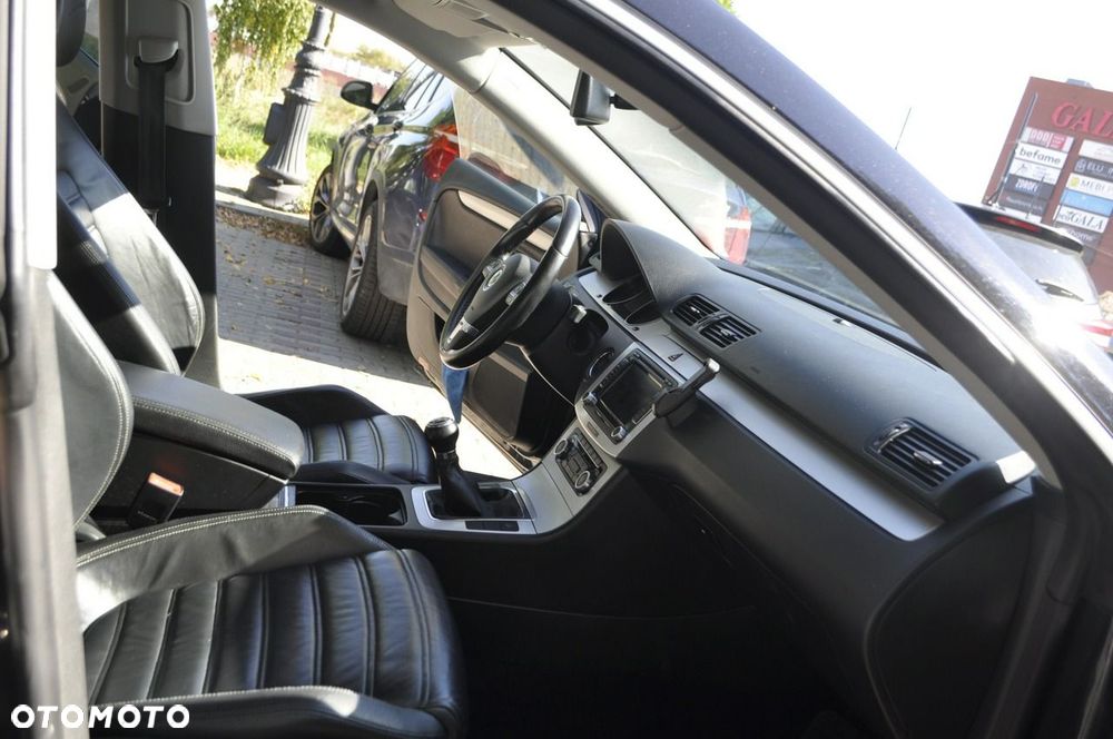 Volkswagen Passat CC - 13